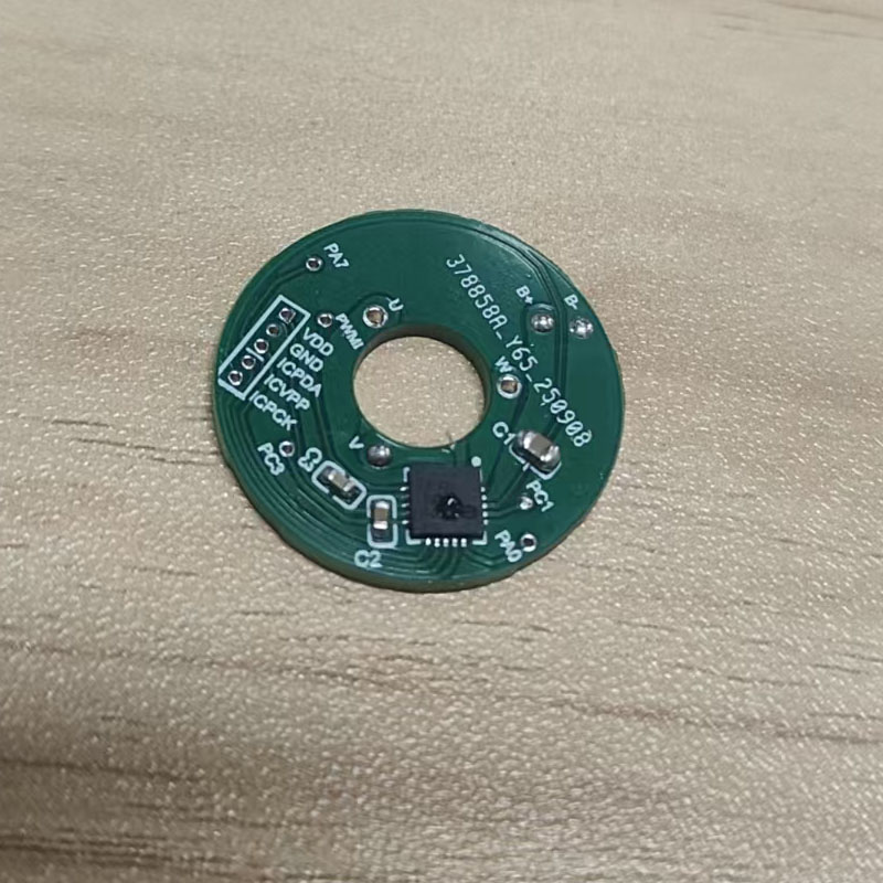 20V 3A 集成 PFS123--8 位 MTP 内核的东莞三相无刷电机 SOC  SA8379